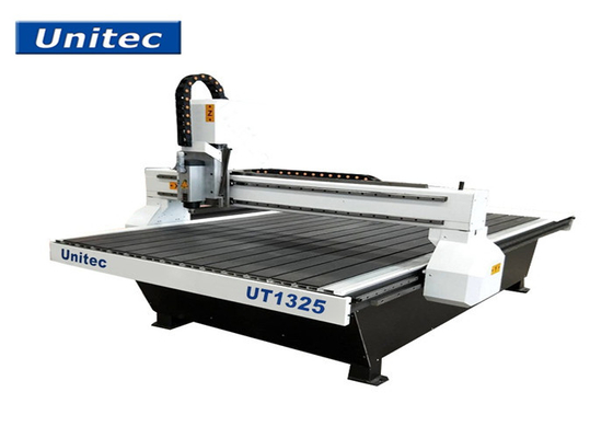 18000rpm машина CNC древесины 600 x 900mm Unitec UT1325 3D