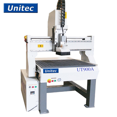Машина Woodworking CNC проводника UT900A 1.5KW 24000rpm линейная